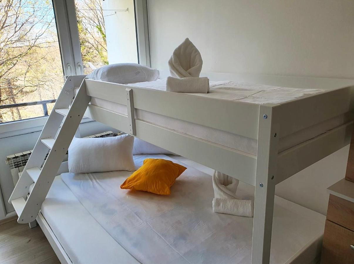 Апартаменты Center Of Plitvice + Free Parking + Self Check-In Плитвицкие озёра Экстерьер фото